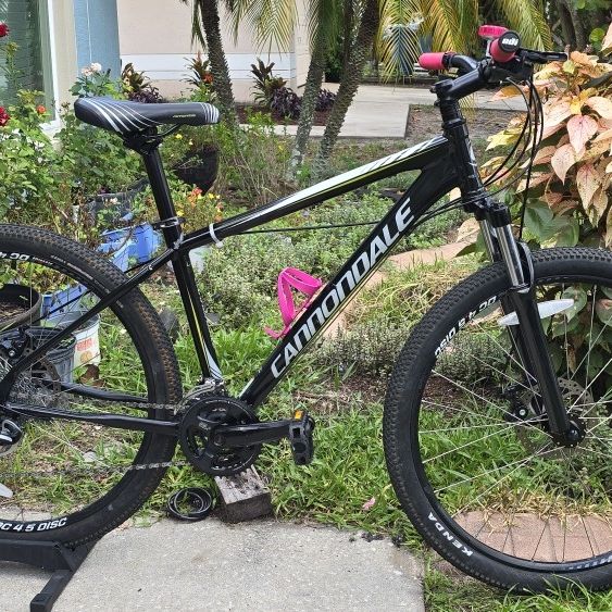 Cannondale en14766 mountain bike hotsell