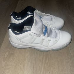Nike Air Jordan 11 Retro Low Legend Blue size 12