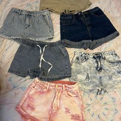 SUMMER TIME SHORTS 