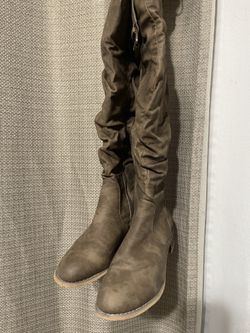 Boots (knee High) 
