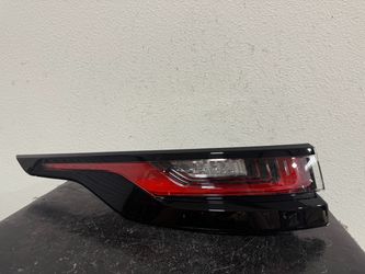 RANGE ROVER VELAR LEFT TAILLIGHT 2021