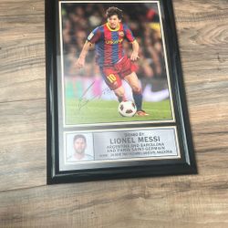 Lionel Messi Póster With Frame  On