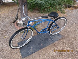 1980 Schwinn Cruiser Blue 26"