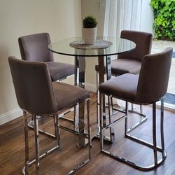Pub Table With 4 Bar Stooles