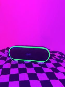 LED Meguo Bluetooth Speaker – Lights Up! 🔥 ($5)