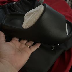 Yeezy Slides