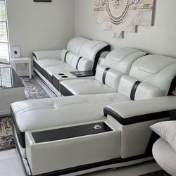 7 Piece Italian Leather Couches And Coffee Table