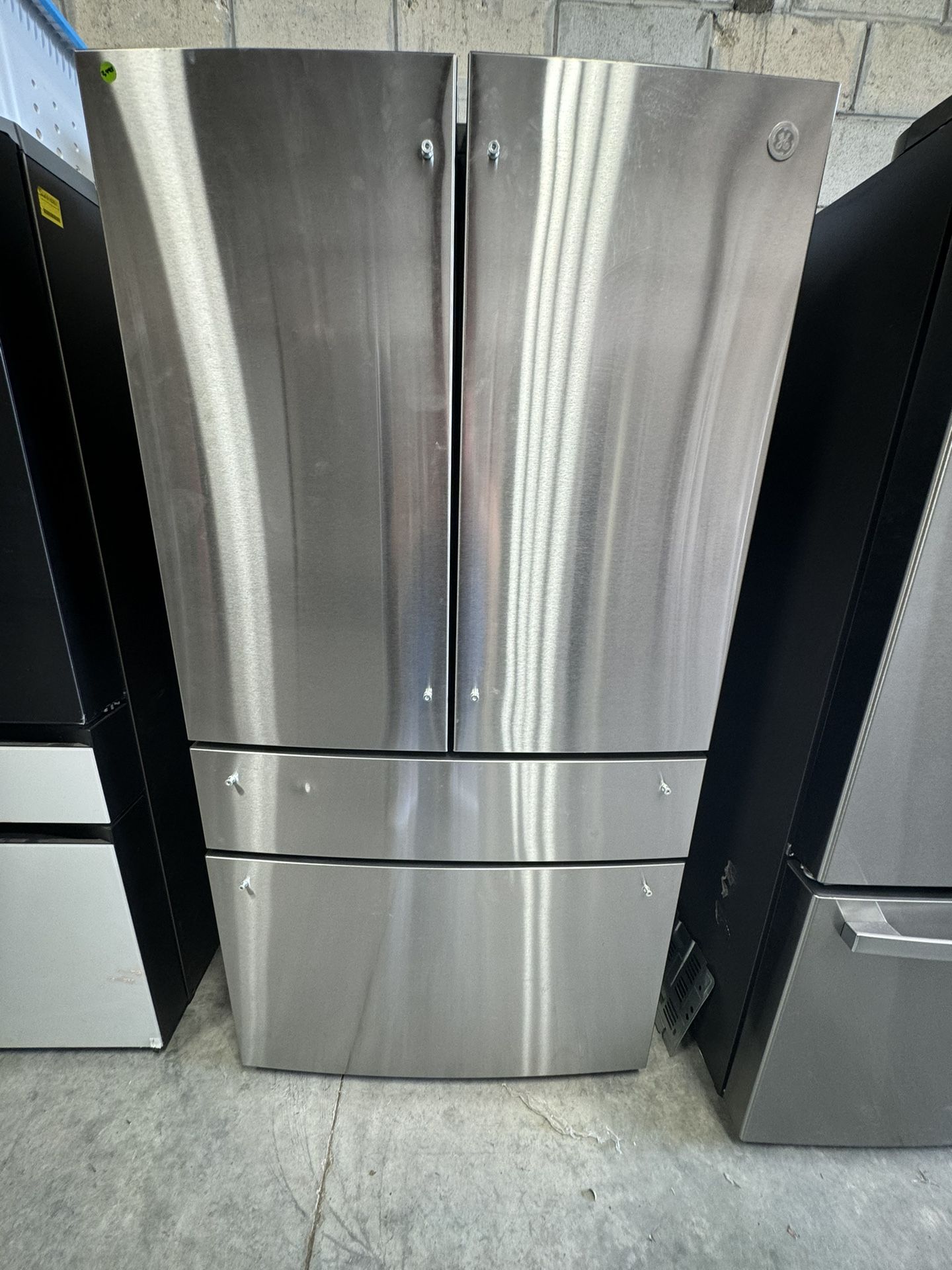 REFRIGERATOR Home & Garden