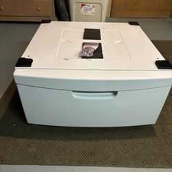 Elevate Your Laundry Experience With 15” Samsung Pedestal