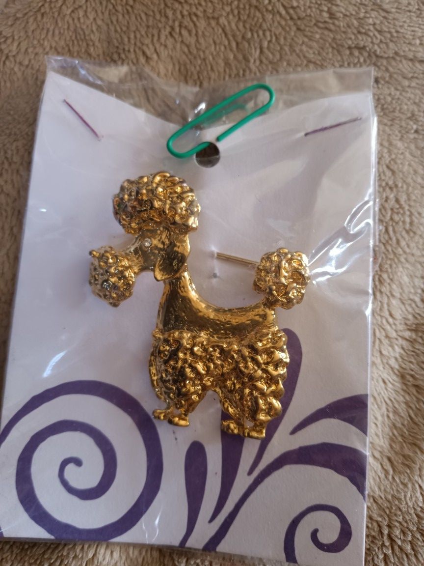 Vintage Brooches/Pins