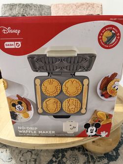 NEW Dash Waffle Maker Disney & Friends No Drip