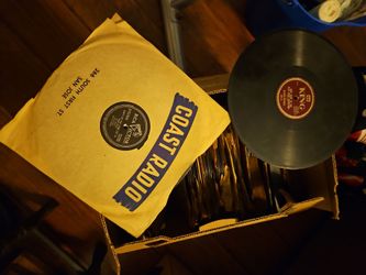 Vintage 78 RPM Records Collection Box