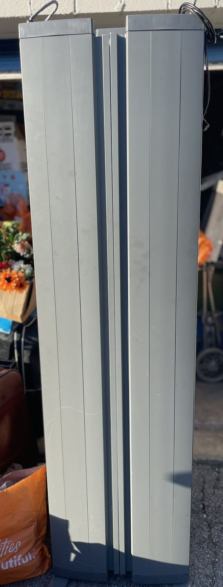 Daavlin 7 Series T311-8 Narrowband UVB Phototherapy Unit - works perfect