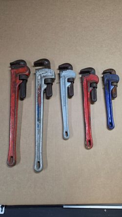 LOT OF 5 PIPE WRENCHES