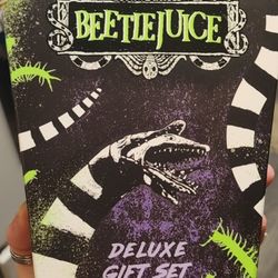 Beetlejuice Delux Gift Set