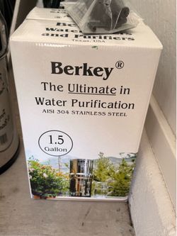 Berkey Filter 1.5 gallons brand new in original box