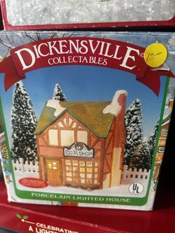 Dickensville Collectibles Christmas Houses