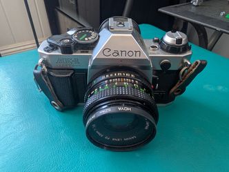Vintage Canon AE-1 Program 35mm Camera.