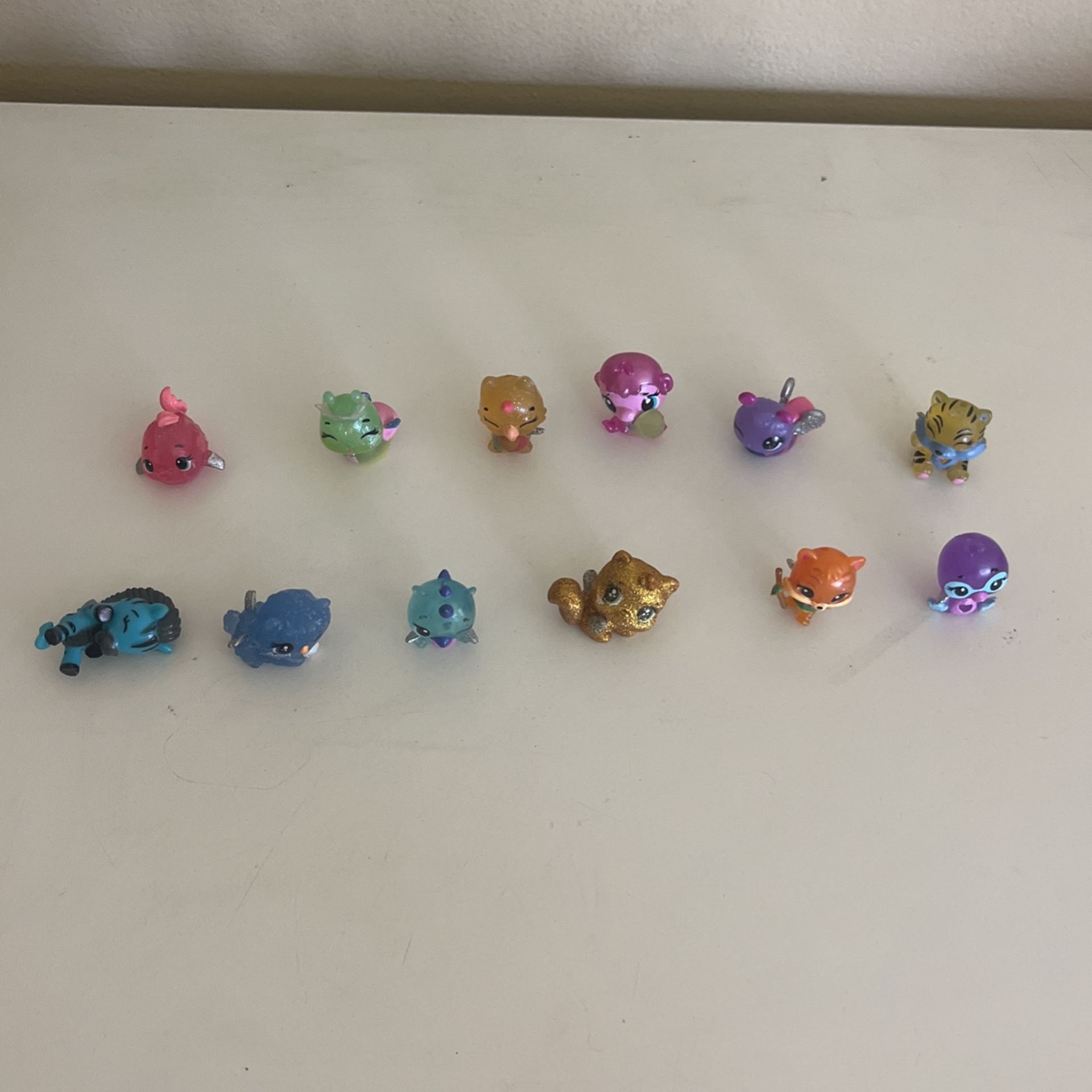 12 Hatchimals Figures All For$10.00no Broken Or Ripped Good Condition