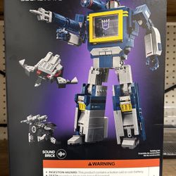 Lego Icons Transformers Soundwave