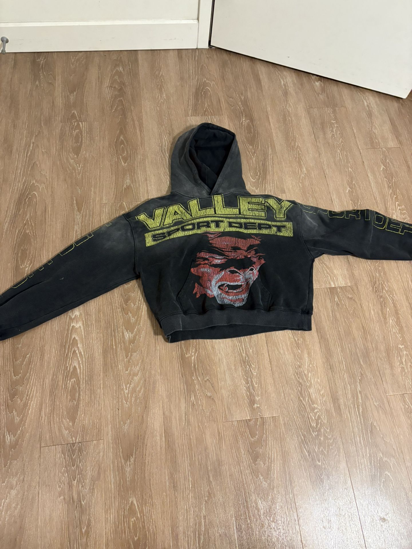 Vale Hoodie