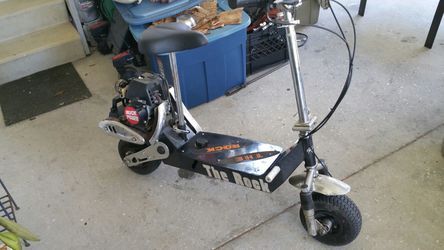 The Rock" gas scooter Deluxe model The original Eton powered scooter 41.5cc/2.2 h.p.Eton Engine. Belt/cha Drive Adjustable & Foldable Handlebars for Sale in Clermont, FL - OfferUp