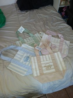 Trader Joe's new tote bags