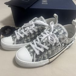 Dior B23 (T44) Size 11
