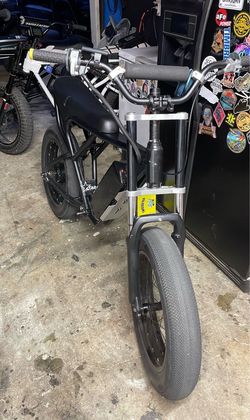 I help fix/repair bikes