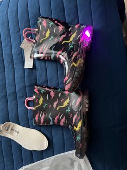 EUXTERPA Kids Light-Up Dinosaur Rain Boots