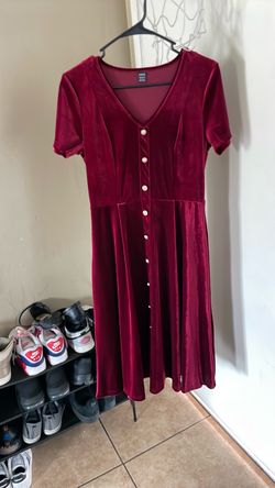 SHEIN Burgundy Velvet Button-Front Midi Dress