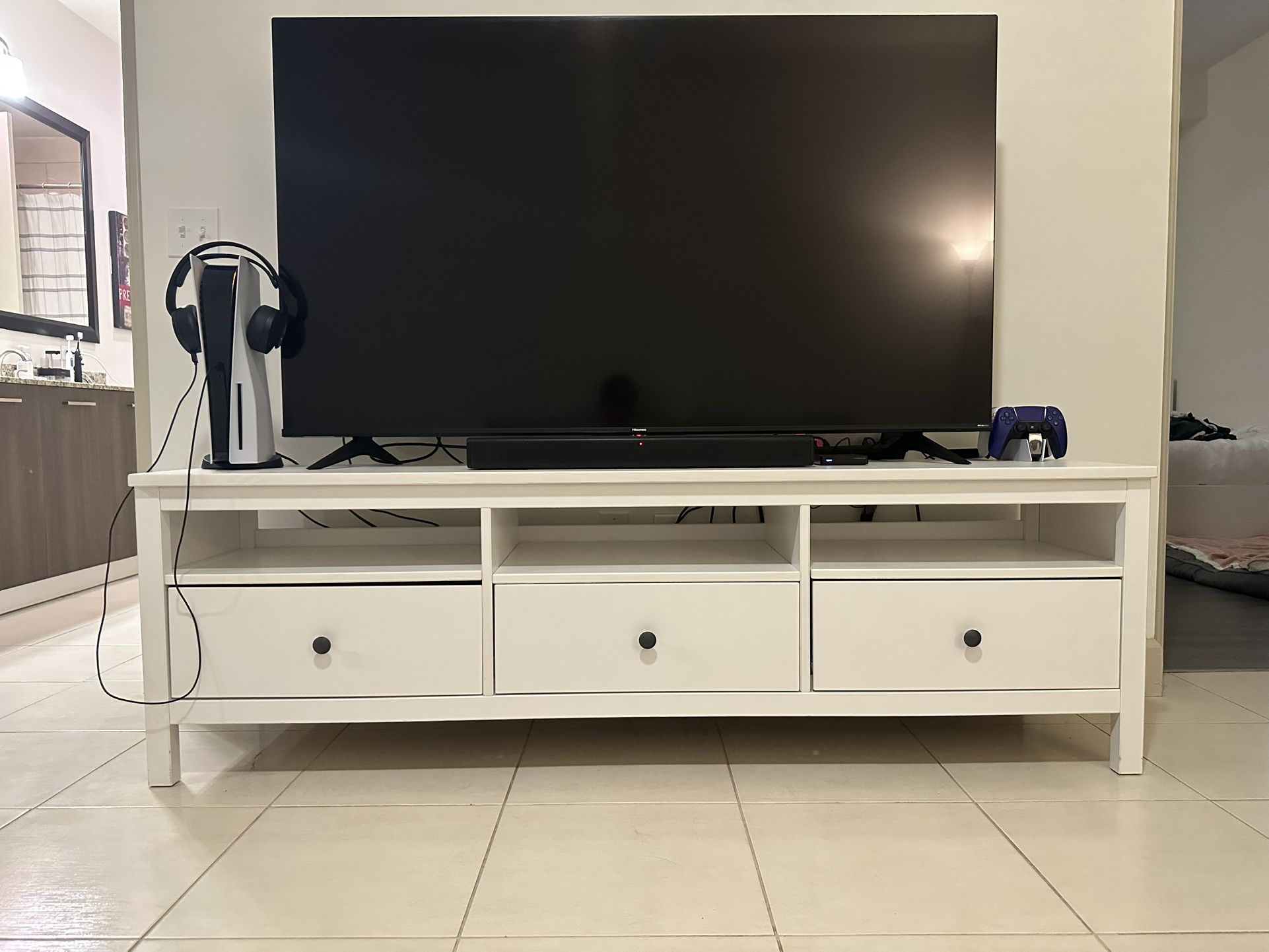 IKEA Hemnes TV Stand