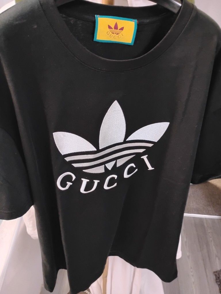 Authentic Gucci x Adidas NWT Stitched Logo T-shirt, Size: Large