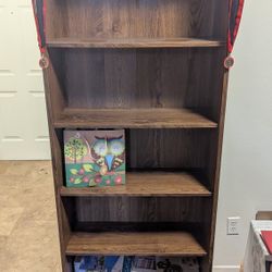 Sturdy Wooden Bookshelf – Great Condition