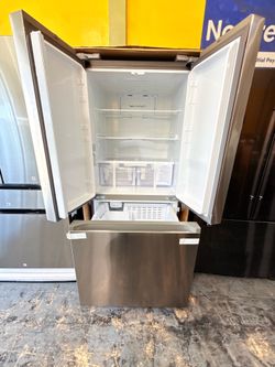 Apartment size counter depth Samsung refrigerator no credit needed