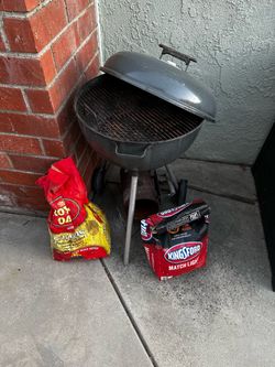 Weber charcoal grill with chimney