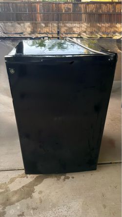 GE Black Mini Fridge
