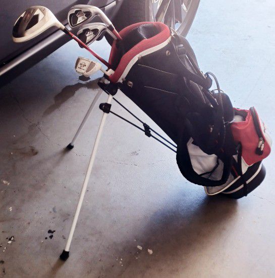 Kids Ray Cook golf bag And Clubs