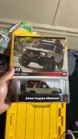 Hot Wheels Premium 2000 Toyota 4Runner 1:43