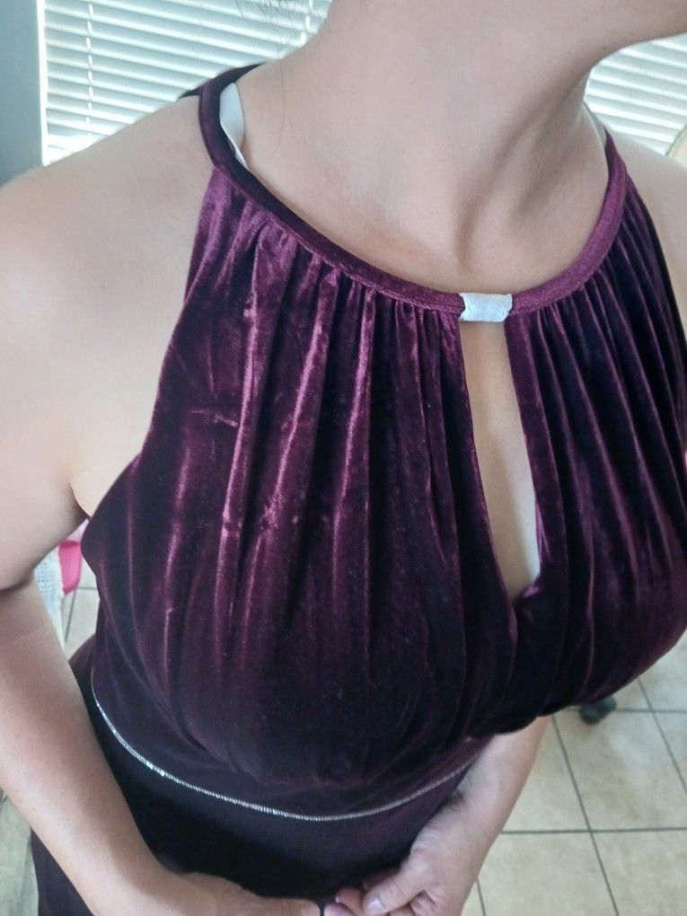 Luxurious Wine Sheath Dress 