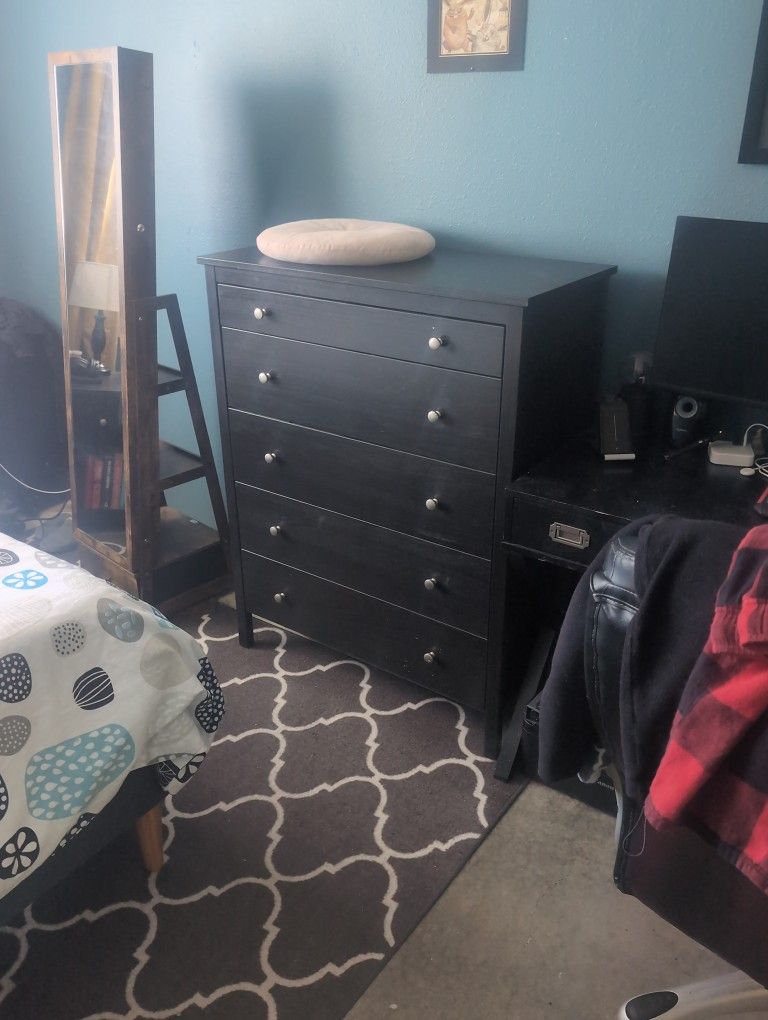 IKEA Koppang 5 Drawer Dresser (Black)