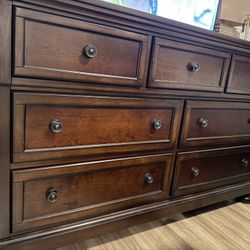 MOVING SALE!!! Bedroom Set (Headboard, Footboard, Dresser And Nightstand)