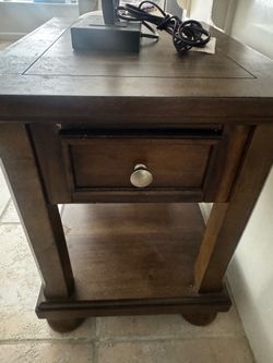 End table