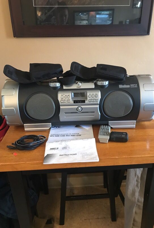 JVC powered woofer cd system RV-NB10B/RV-NB10W