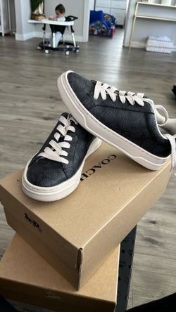 Coach shoes size 5.5y