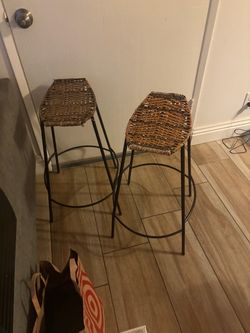 Set of 2 Wicker and Metal Bar Stools