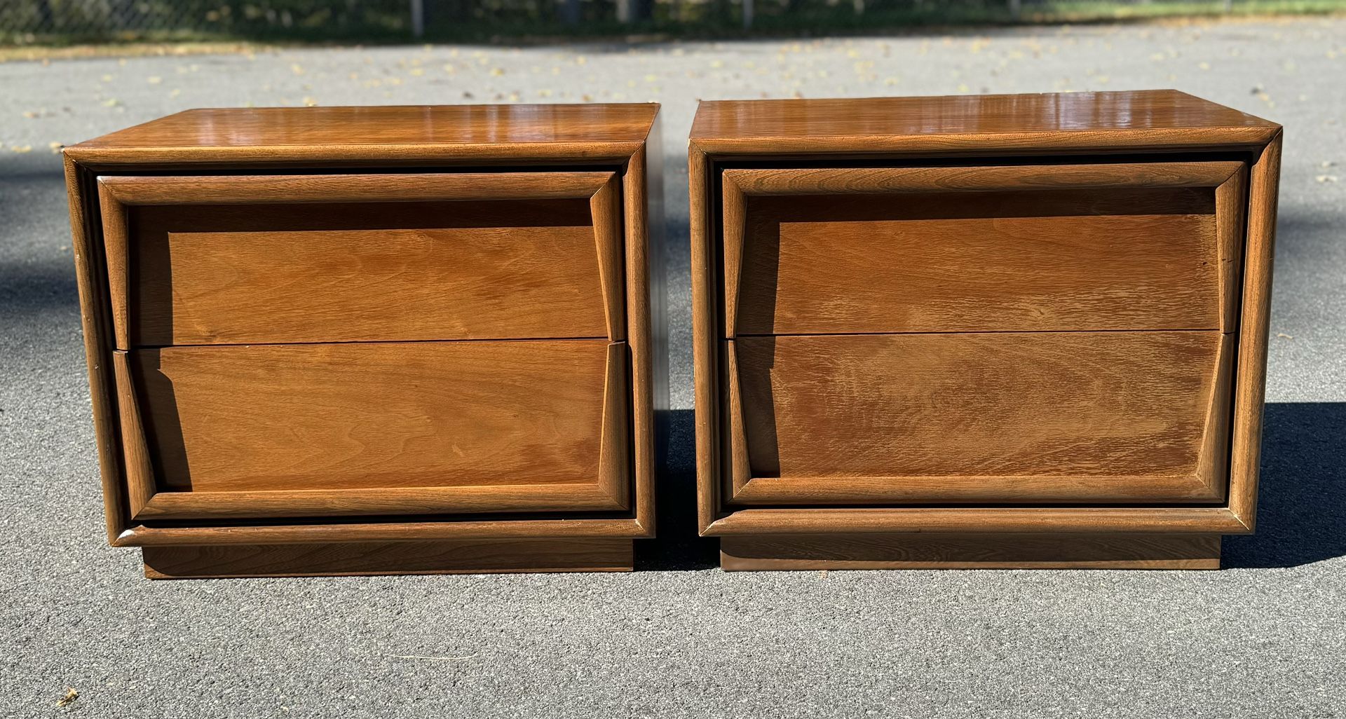 Mid Century Modern KROEHLER Night Stands