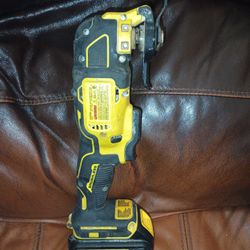 DeWalt Oscillating Multipurpose Tool For Sale 