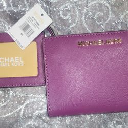 Michael Kors Wallet Authentic Free Gifts 🎁 Included 