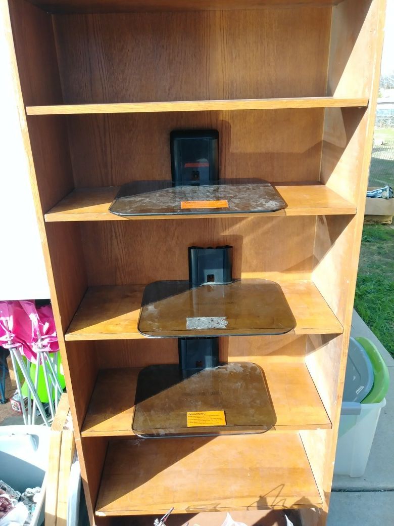Sanus wall mountable shelves